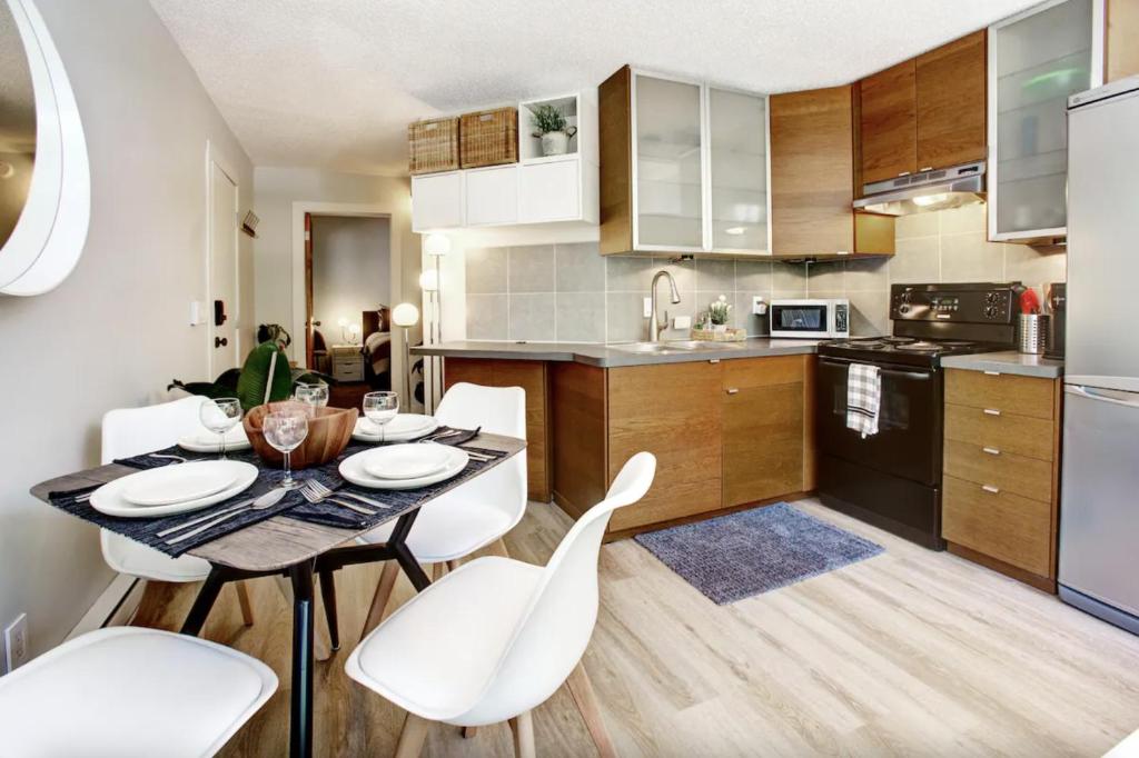Warm & Cozy - 2 beds - 1 bathroom - 3mins walk to gondola