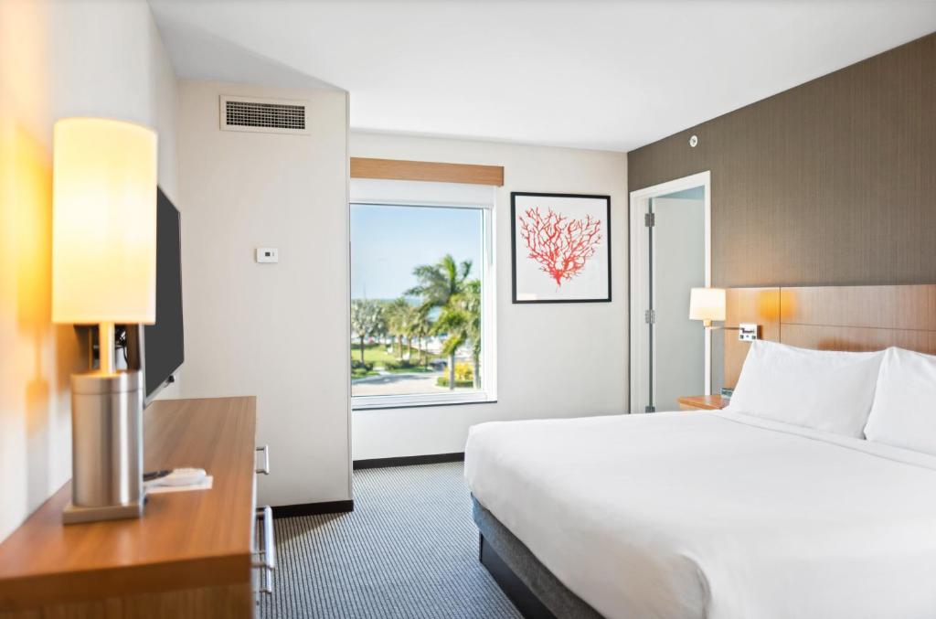 Faro Blanco Resort & Yacht Club (Marathon)