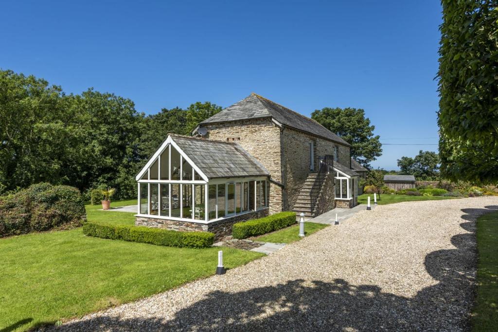 Mowhay Barn