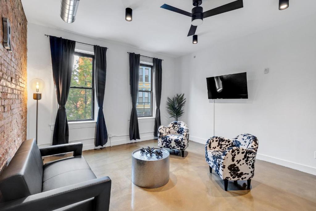 Urban Paradise in OTR - Beautiful New Condo In Historic Building With Downtown Views! condo