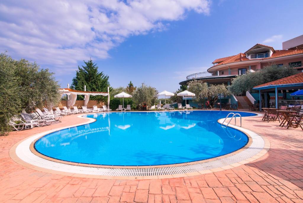 Ocean Beach Hotel (Skala Potamias)