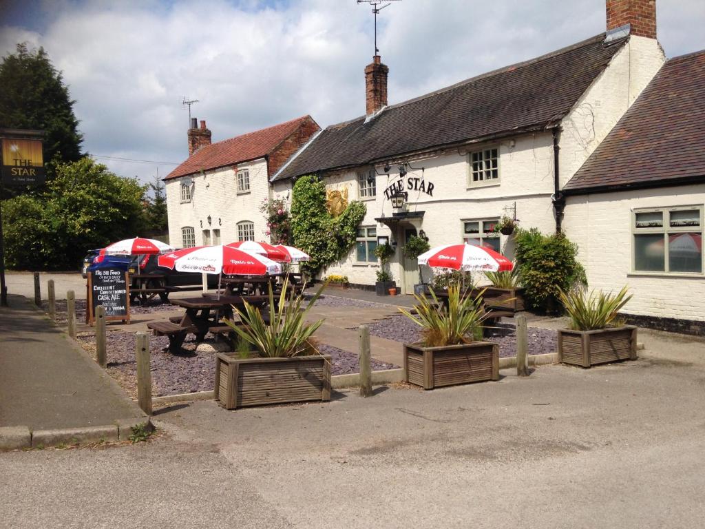 The Star (West Leake)