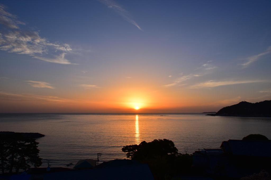 Auberge Fontaine Bleau Atami (Atami) 