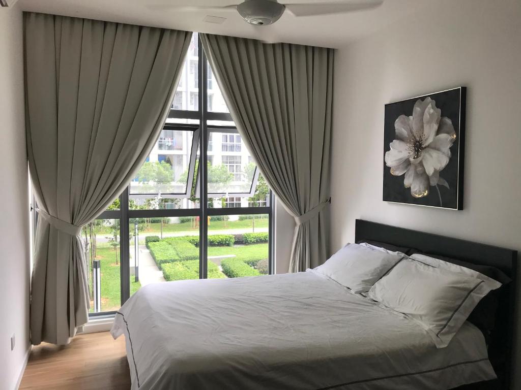 Cyberjaya amazing view Fully furnished 3 bedroom