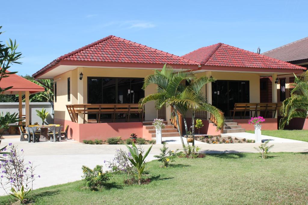 Naluemon Village FH 1