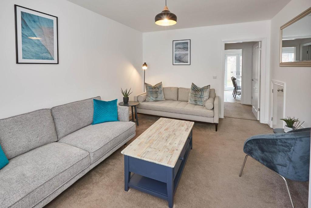 Host & Stay - Chapel Row