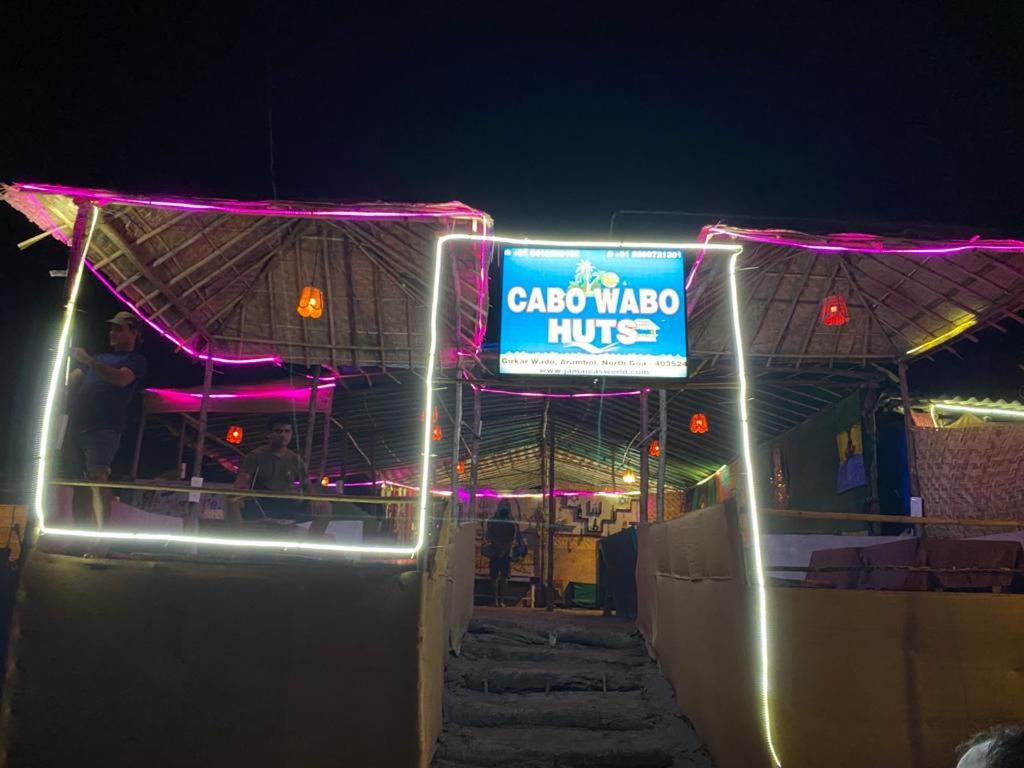 jamaicas cabo wabo beach huts Arambol