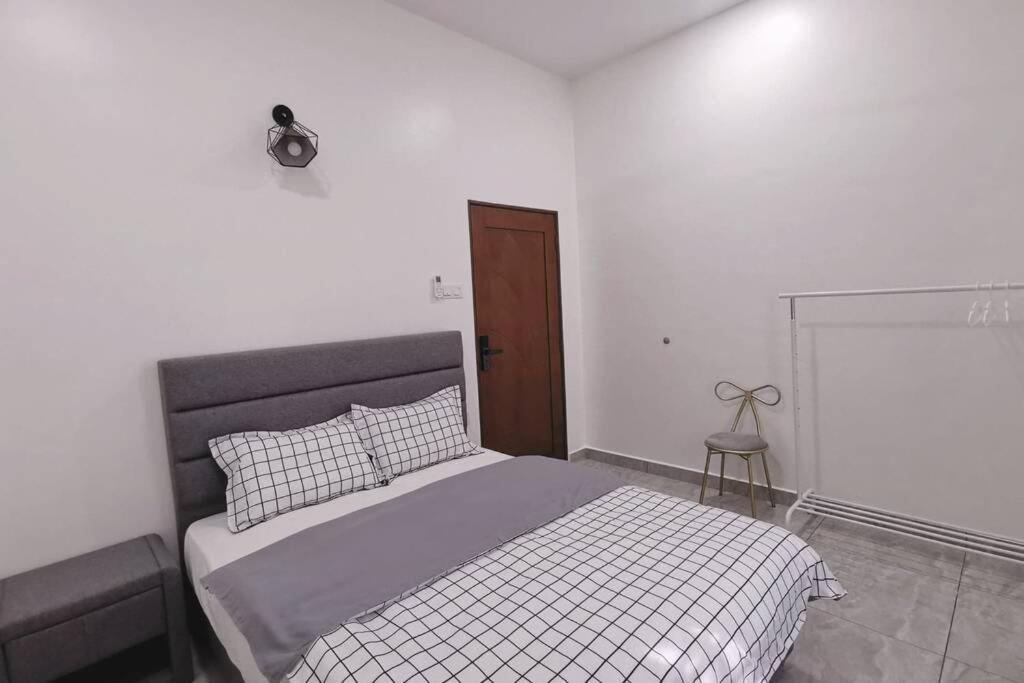 Stay Inn Sikamat