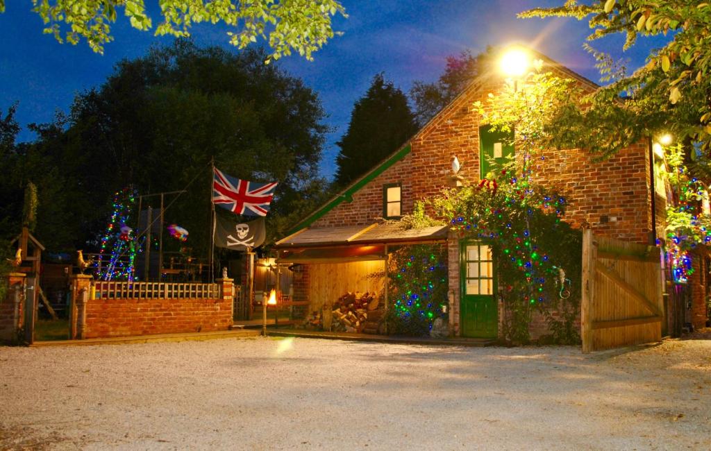 Squirrel Barn (Milwich)