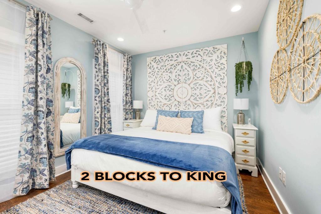 Private Balcony 2 Living Rooms 2 Blocks to King