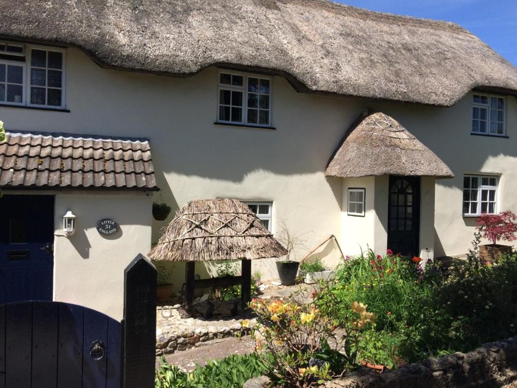 Guest Suite at 31 Little England (Milborne Saint Andrew)