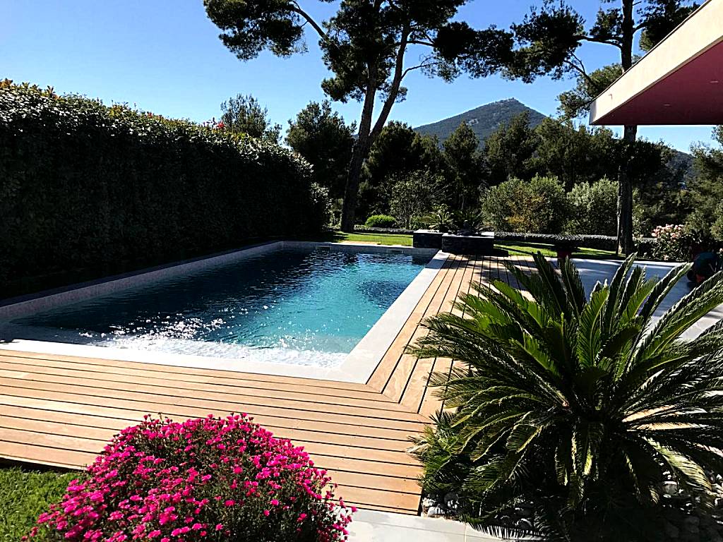 Chambre luxe dans villa de standing avec piscine (La Valette-du-Var)