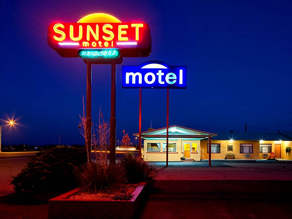 Sunset Motel Moriarty (Moriarty)