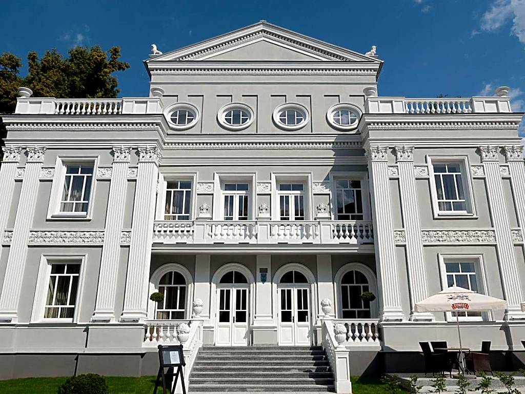 Hotel Willa Hueta