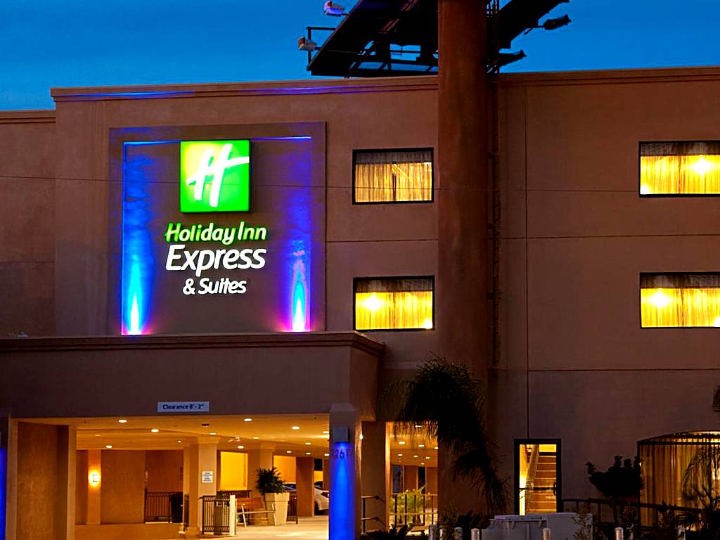Holiday Inn Express Hotel & Suites Woodland Hills