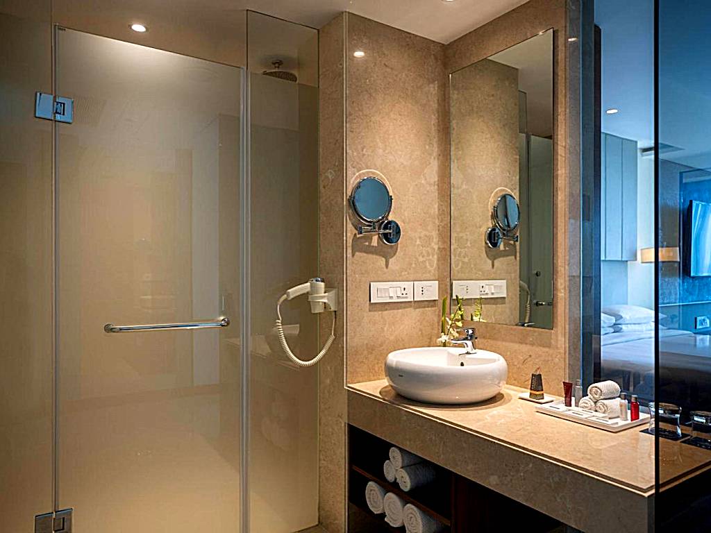 Renaissance Ahmedabad Hotel: Club Room: 2 Twin/Single Bed with Club benefits also with 20% Discount on Food&Beverage