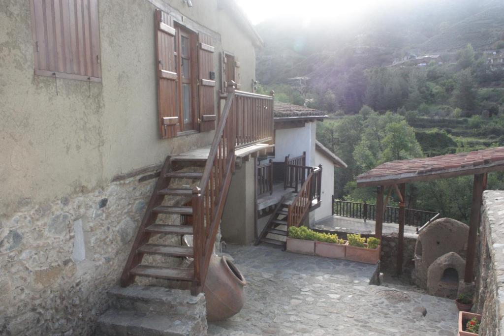 Maritsa Lodge