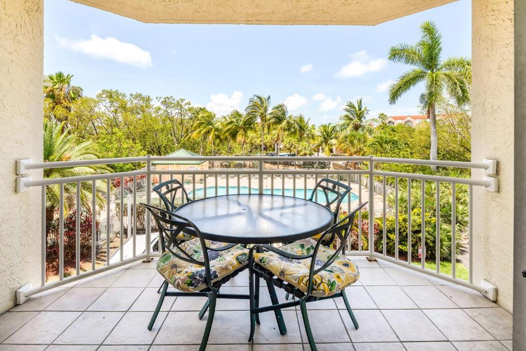 The St Martin by Brightwild-Hot Tub & Pool