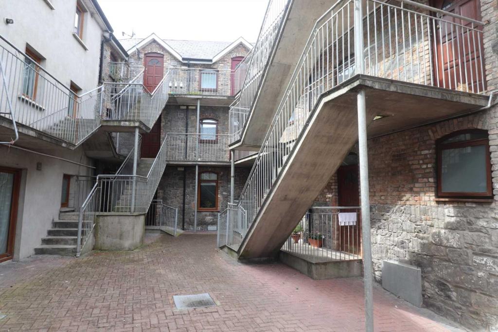 Barrow mews views