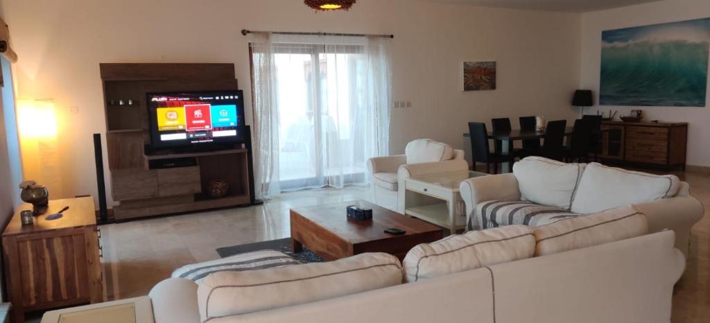 Jabal Sifah Marina View Apartment