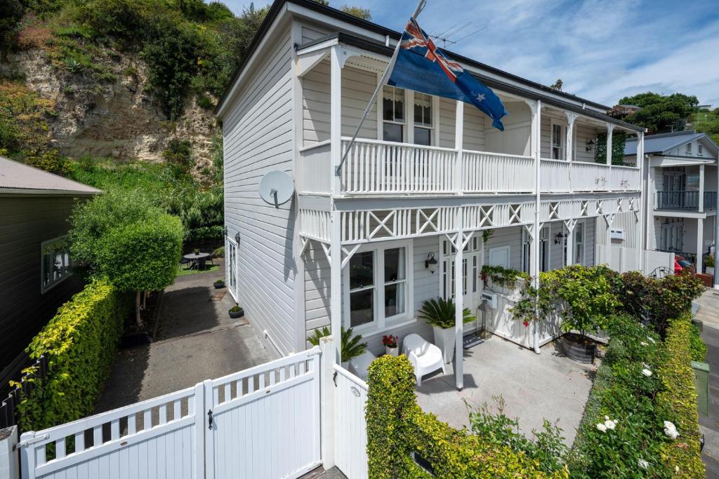 Ports Keep - Napier Holiday Home