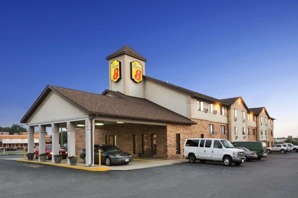 Super 8 by Wyndham Mount Vernon, IL