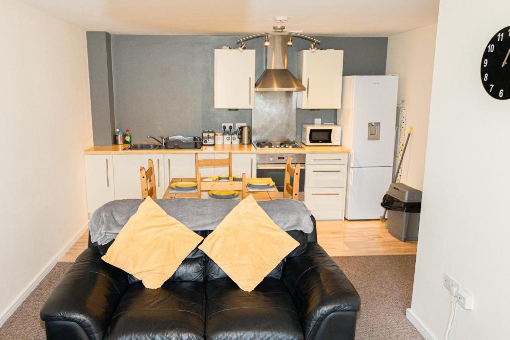 Spacious 2BR Apartment - Perfect for all.