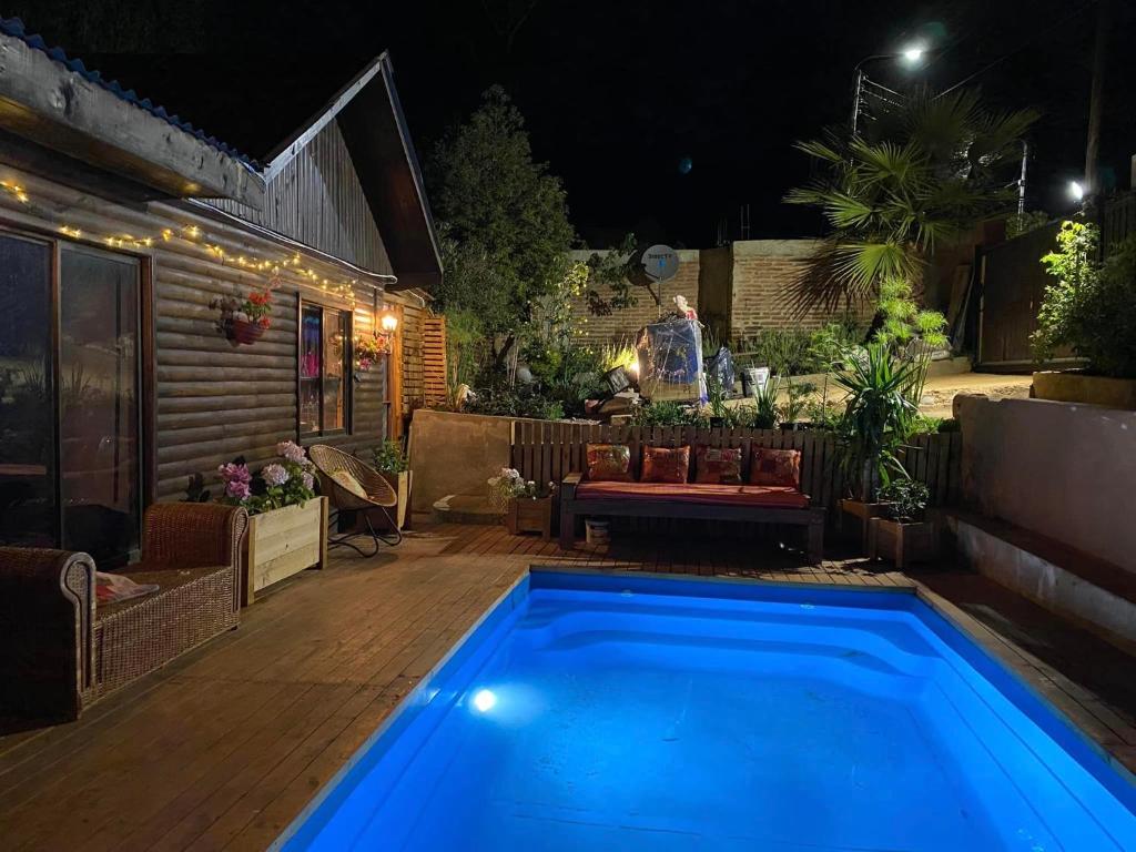 CASA EN ALGARROBO