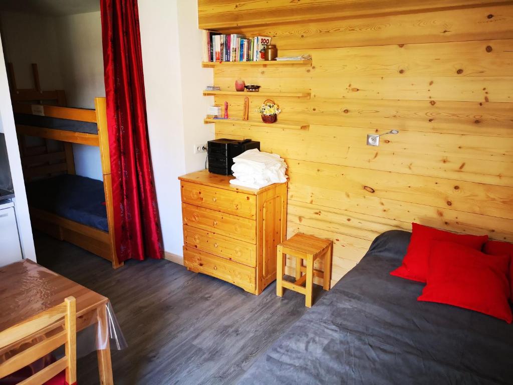 Borsat - Beau Studio 4pax sur les pistes, avec balcon
