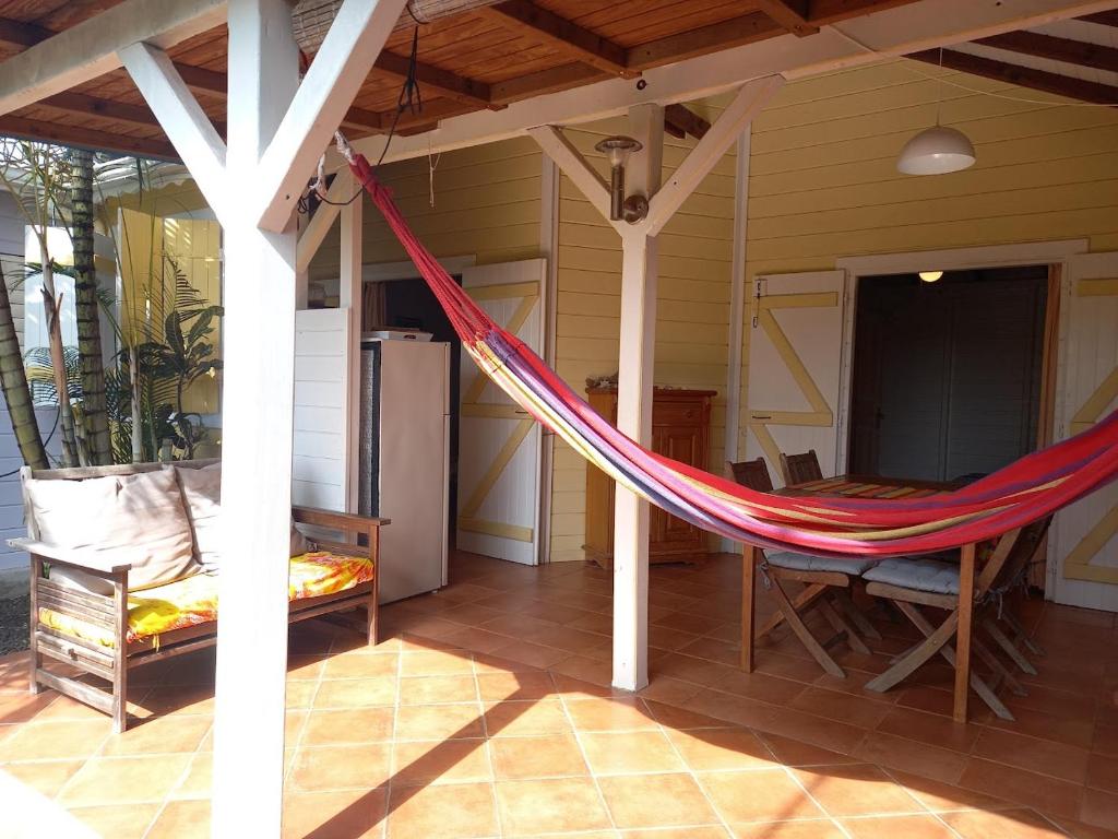 L'ESCALE TROPICALE