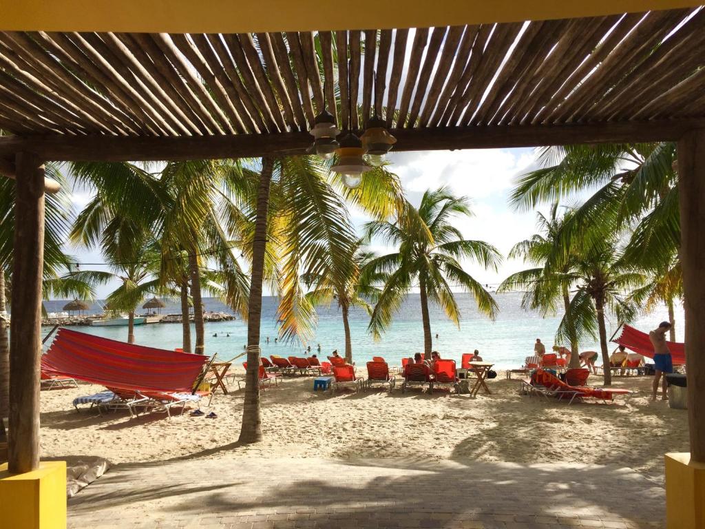 Blue Bay Beach Villas & Apartments