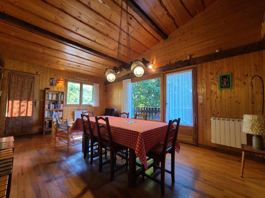 Chalet Les Carroz d'Arâches, 5 pièces, 8 personnes - FR-1-572-286