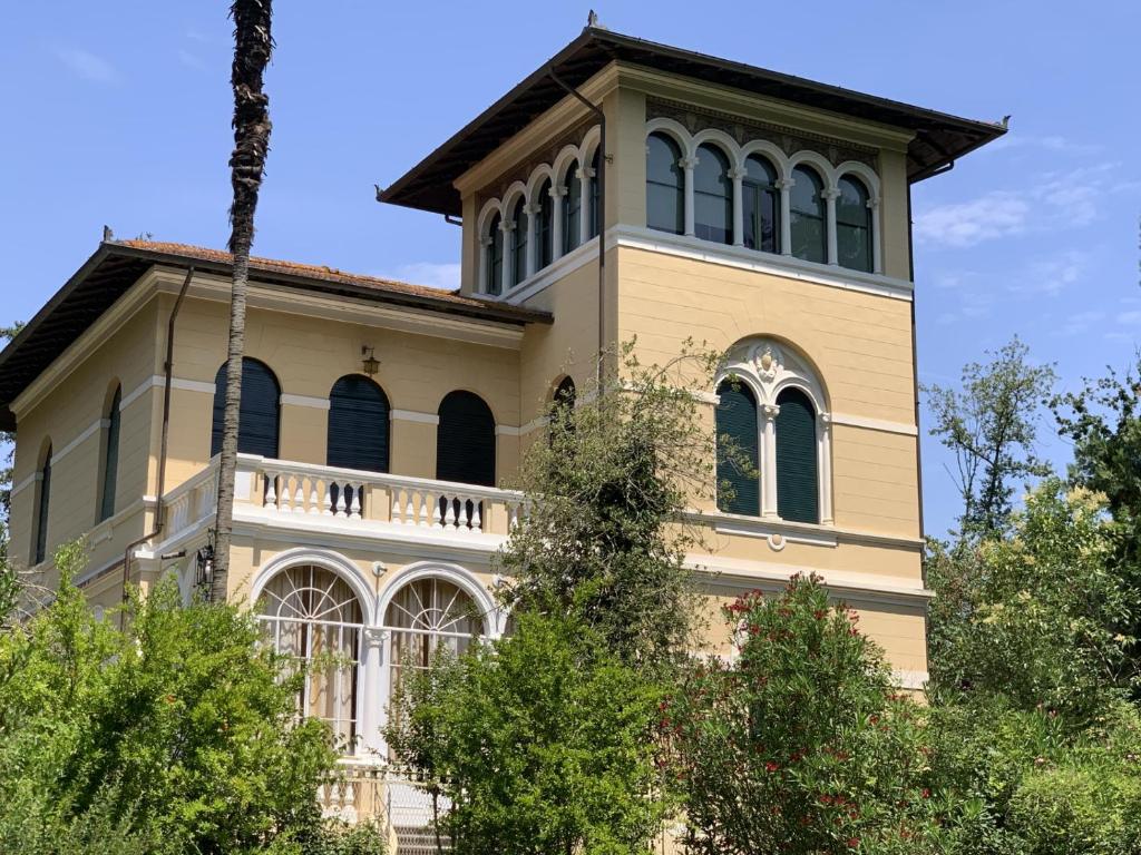 VILLA MARIA LUISA . SPLENDIDA VILLA LIBERTY