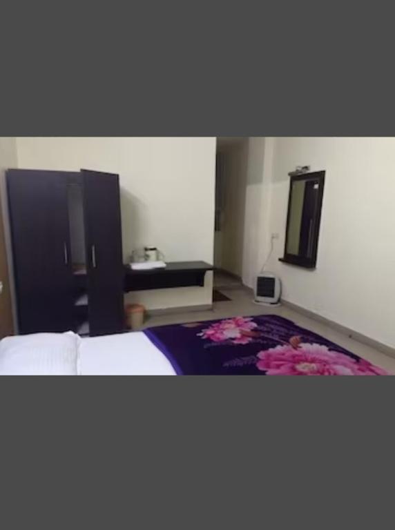 श्री गिरिराज residency