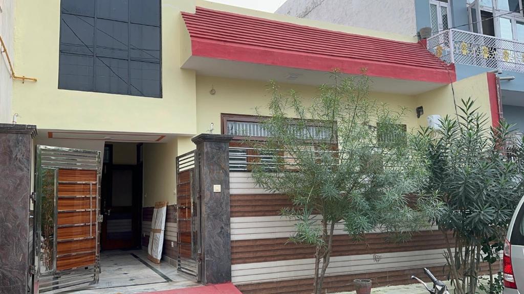Vardan Homes