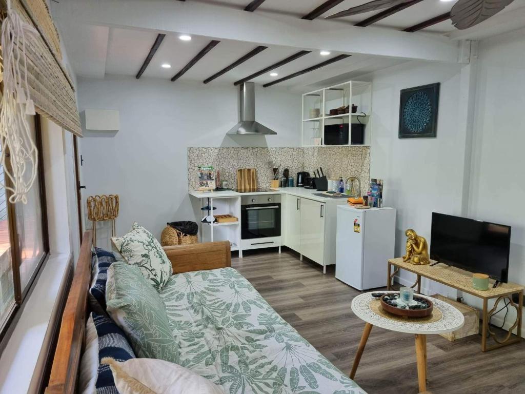 Rahasia Rainforest Retreat
