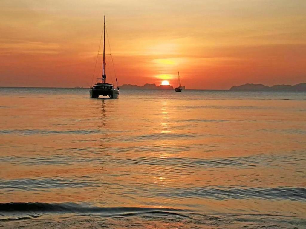 Koh Jum Delight Beach